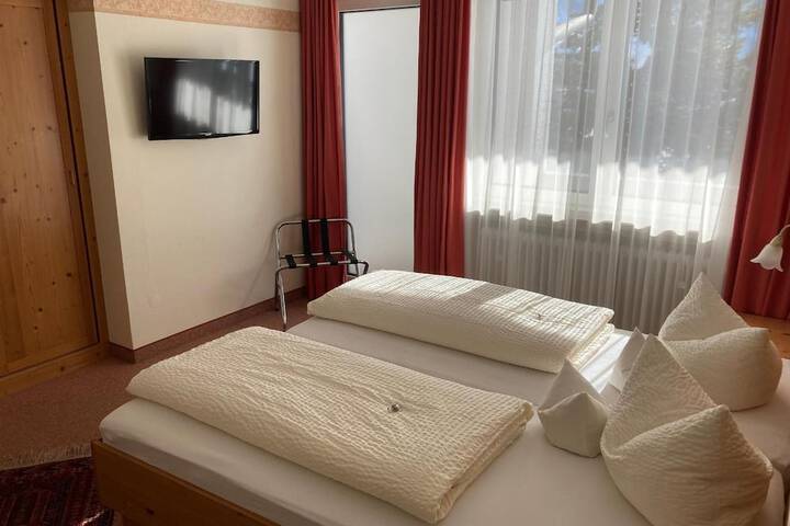 Room 17 of 42