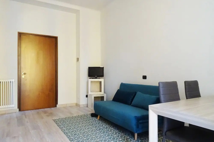 Room 10 of 21