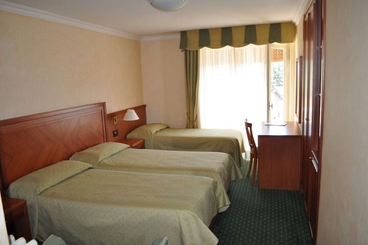 Room 14 of 69