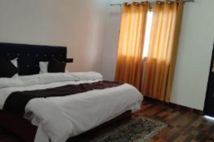 Room 18 of 22