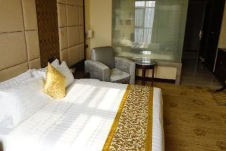 Room 27 of 88