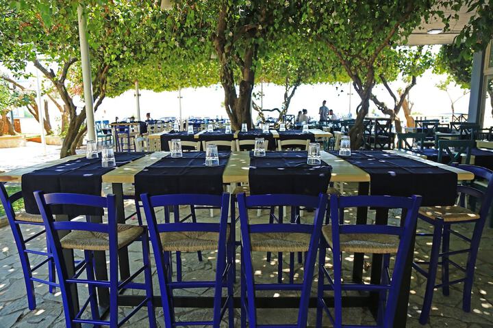 Dining 54 of 80