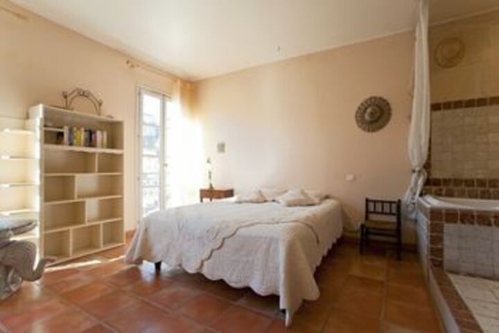 Room 14 of 23