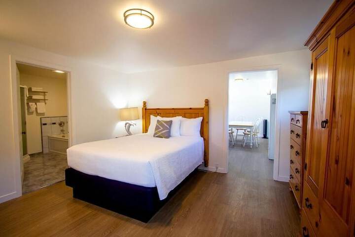 Room 33 of 119