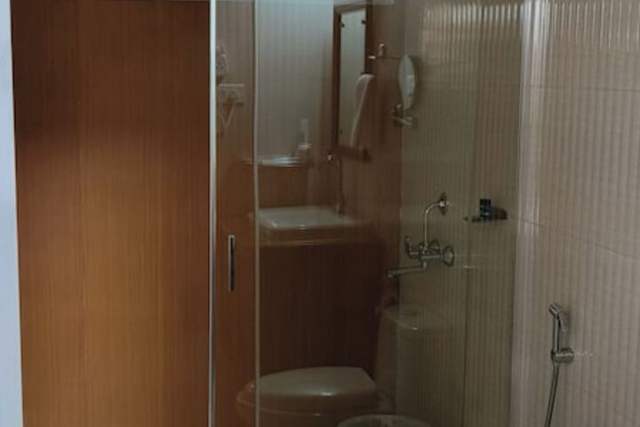Room 25 of 68