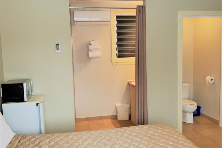 Room 5 of 47