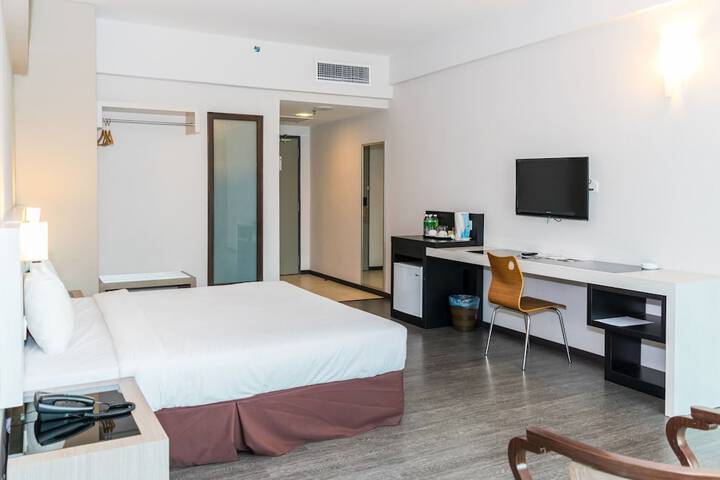 Room 13 of 41