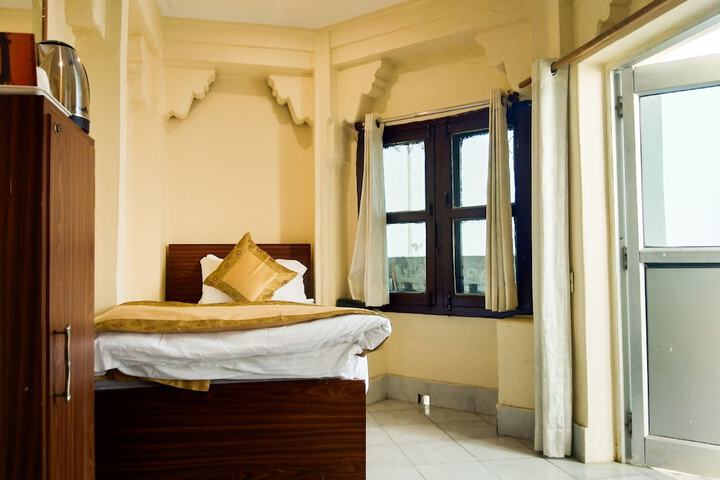 Room 43 of 117