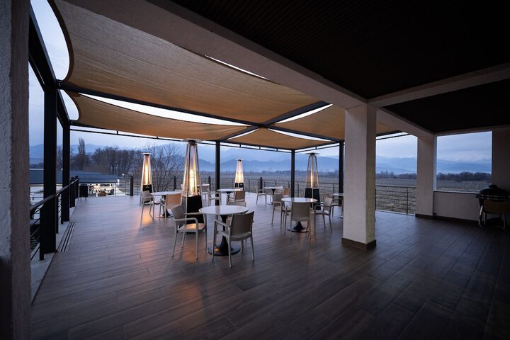 Terrace/Patio 133 of 135