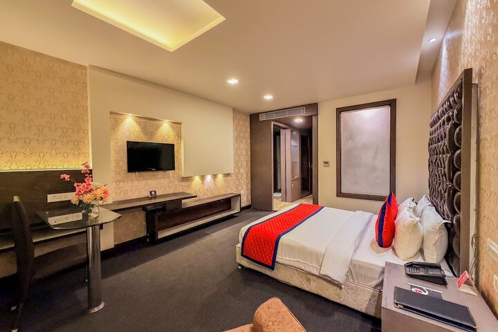Room 14 of 57