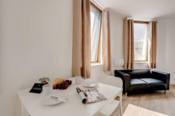 Room 14 of 45