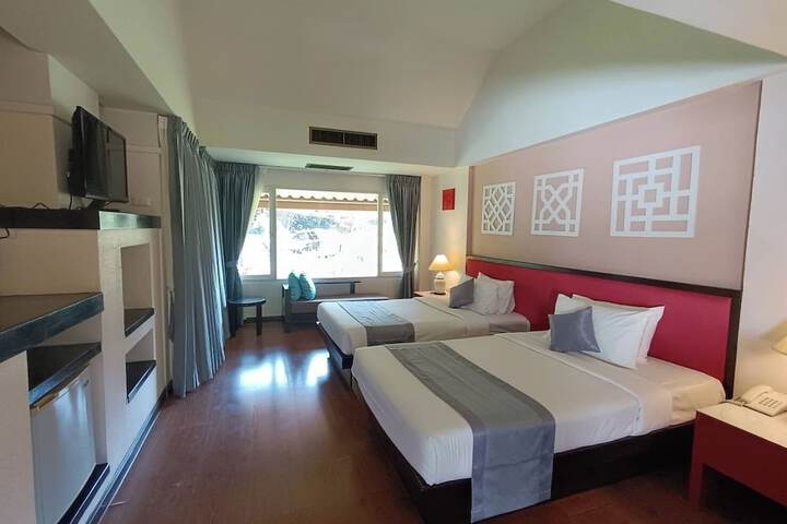 Room 9 of 35