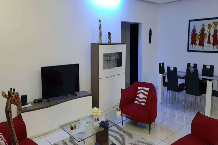 Room 2 of 9