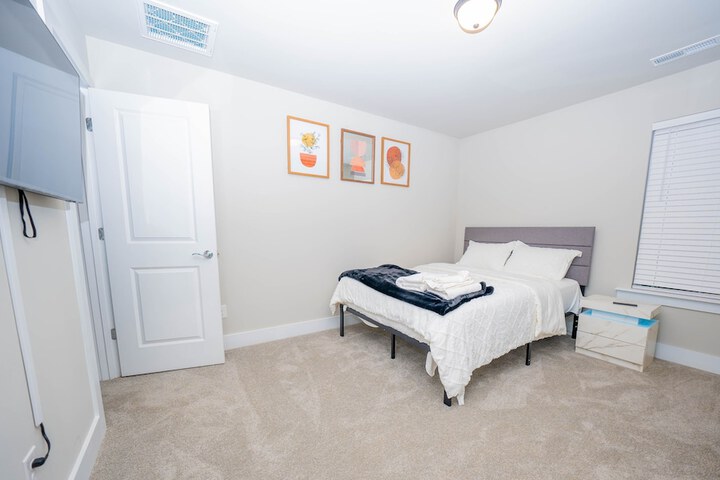 Room 7 of 29