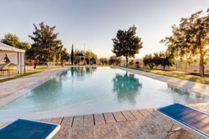 Pool 25 of 27