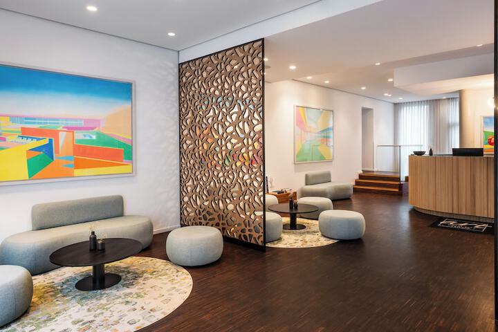 Guest Lobby