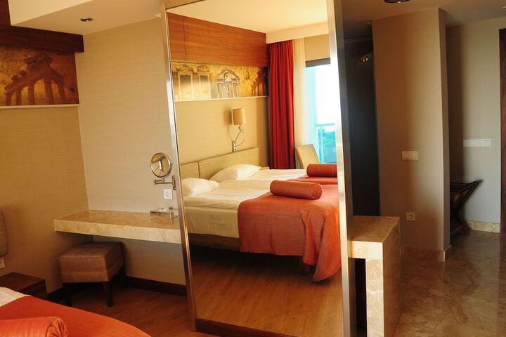 Room 14 of 69