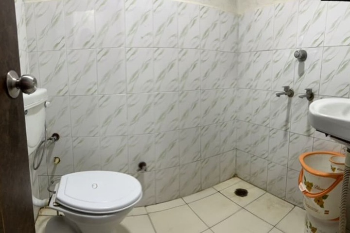 Room 42 of 59