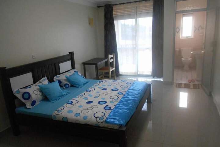 Room 11 of 20