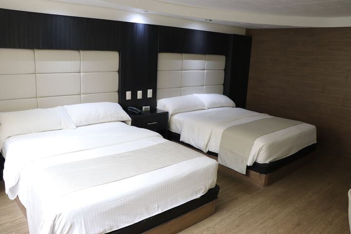 Room 52 of 89