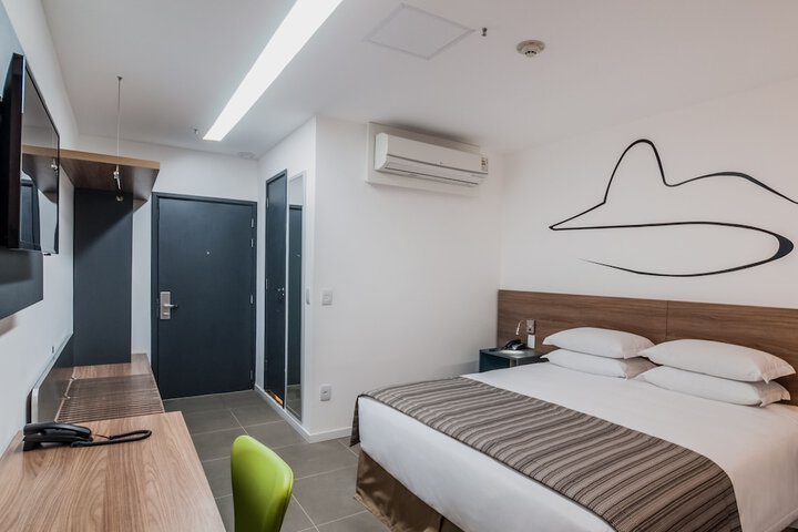 Room 8 of 58