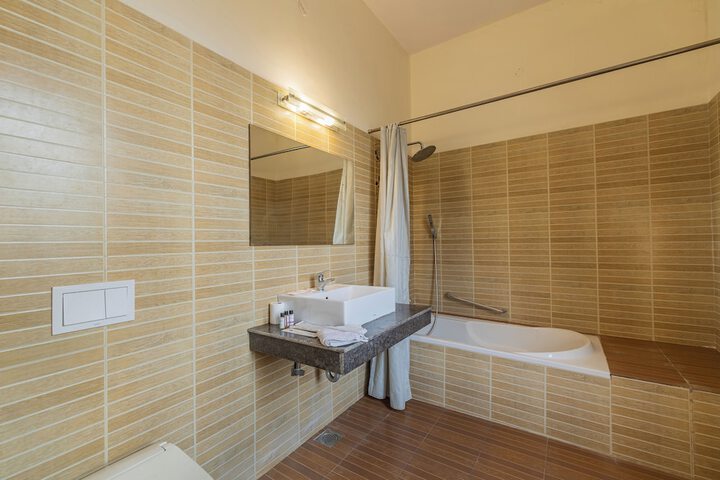 Room 47 of 115