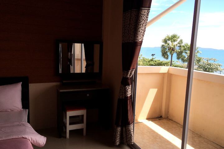 Room 15 of 72