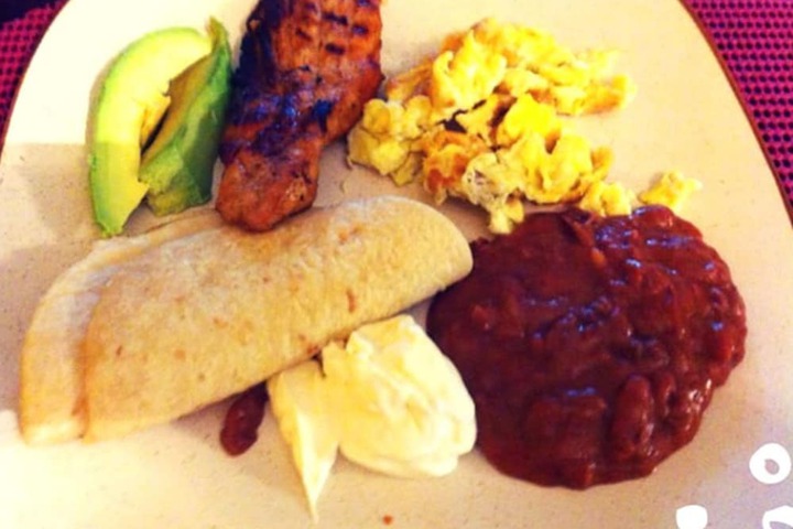 Breakfast meal