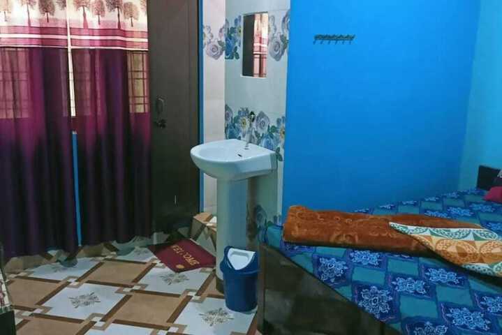 Room 15 of 21