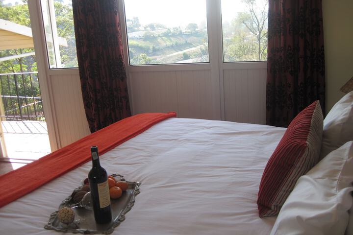Room 5 of 39