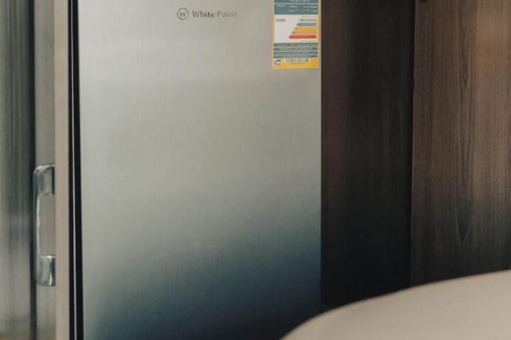 Room 8 of 127