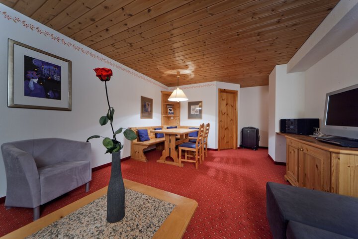 Room 13 of 64