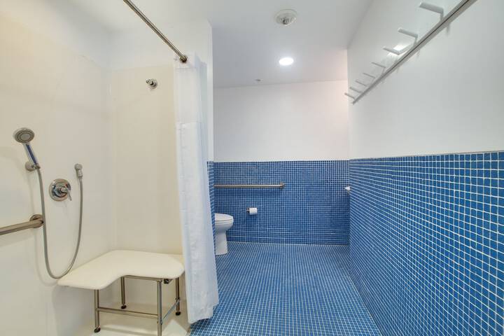 Room 29 of 42