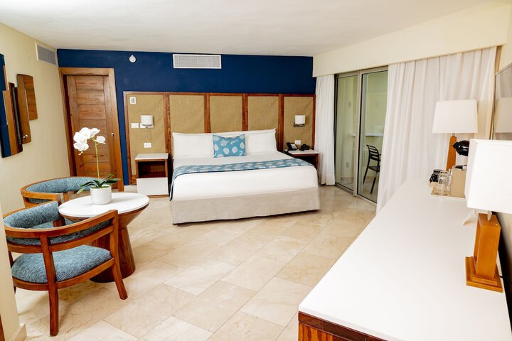 Room 6 of 131