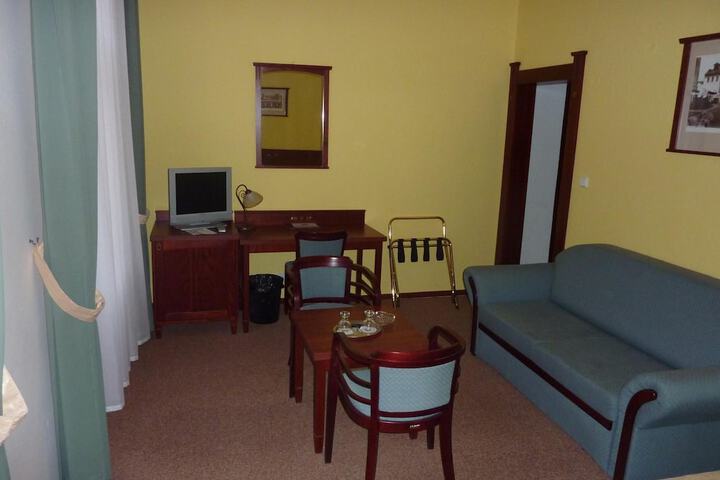Room 34 of 61