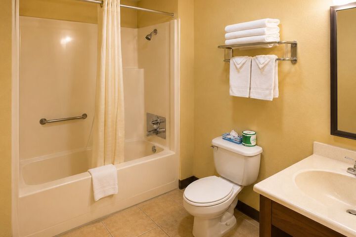 Room 26 of 33