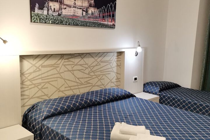 Room 12 of 44
