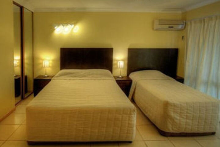 Room 4 of 23