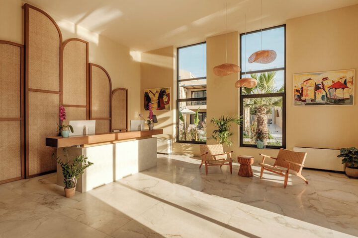 Hotel Interior 4 of 48