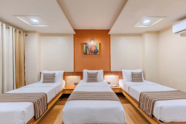 Room 29 of 48