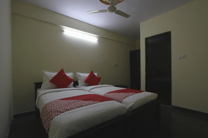 Room 3 of 9