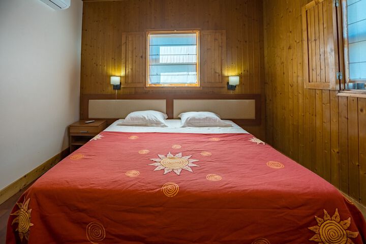 Room 8 of 54
