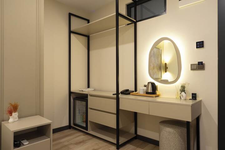 Room 40 of 111