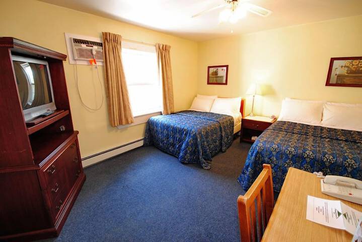 Room 9 of 23