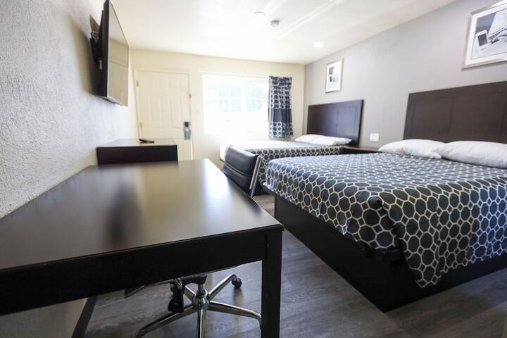 Room 12 of 22