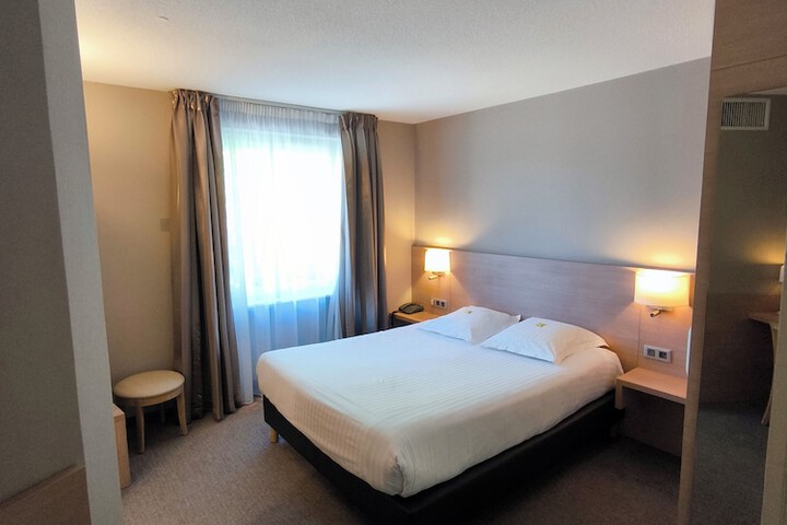 Room 19 of 52