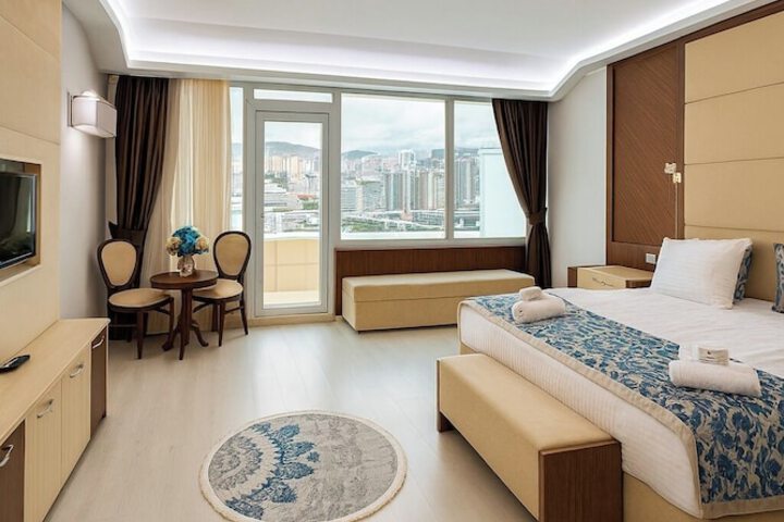 Room 18 of 71