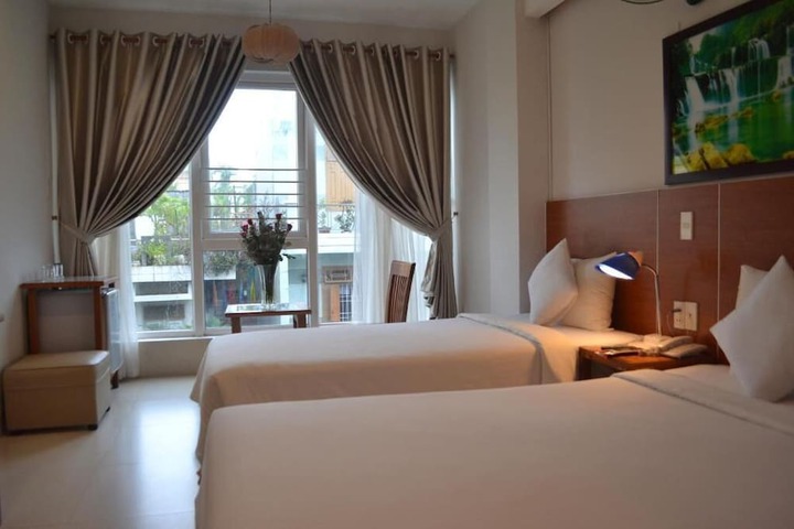 Room 18 of 53