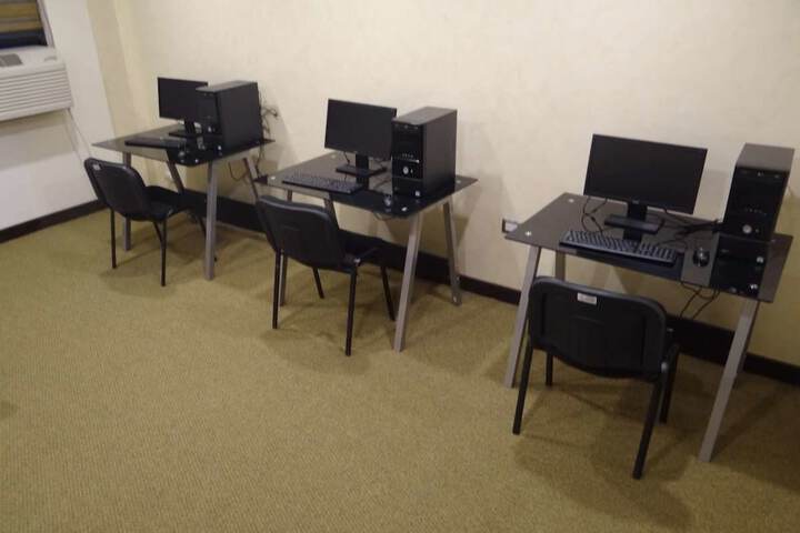 Business Center 24 of 29