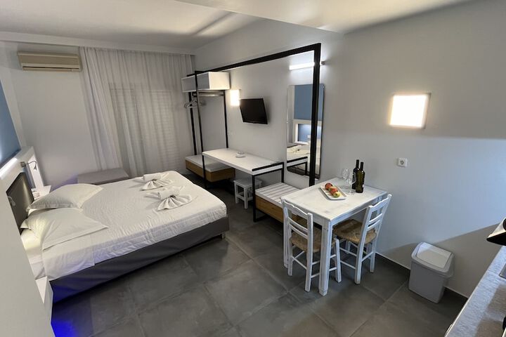 Room 57 of 172